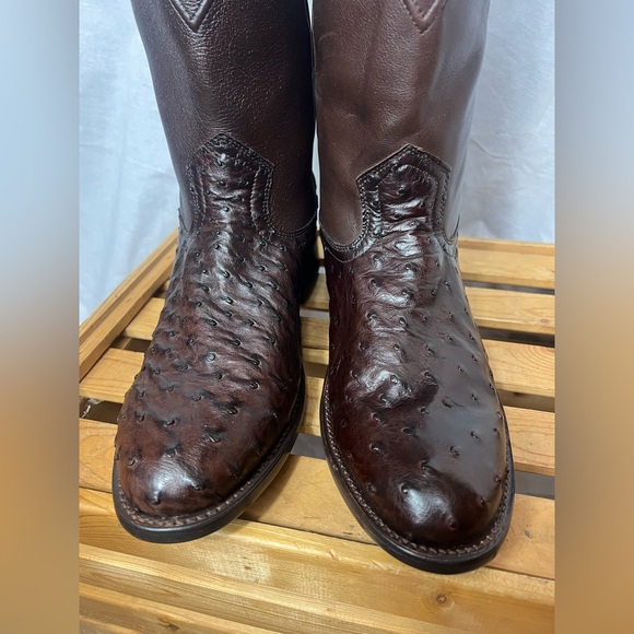 #8402. NEW! Cody James Men's Brown Ostrich Leather Western Boots. Size 9D